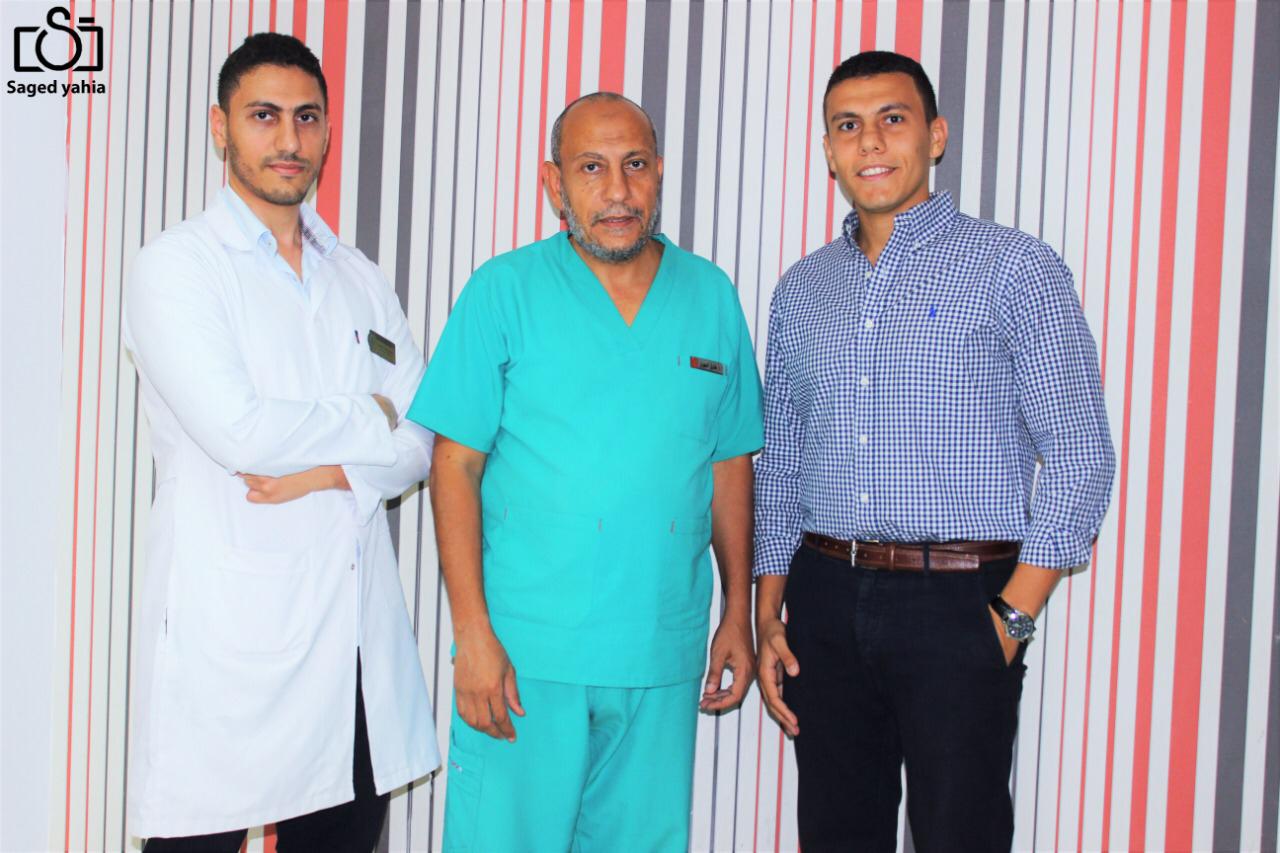 الأستاذ الدكتور  طارق السهري  أستاذ بكلية طب الأسنان