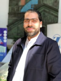 دكتور محمد ابو المجد إستشاري العظام والإصابات والمفاصل الصناعية