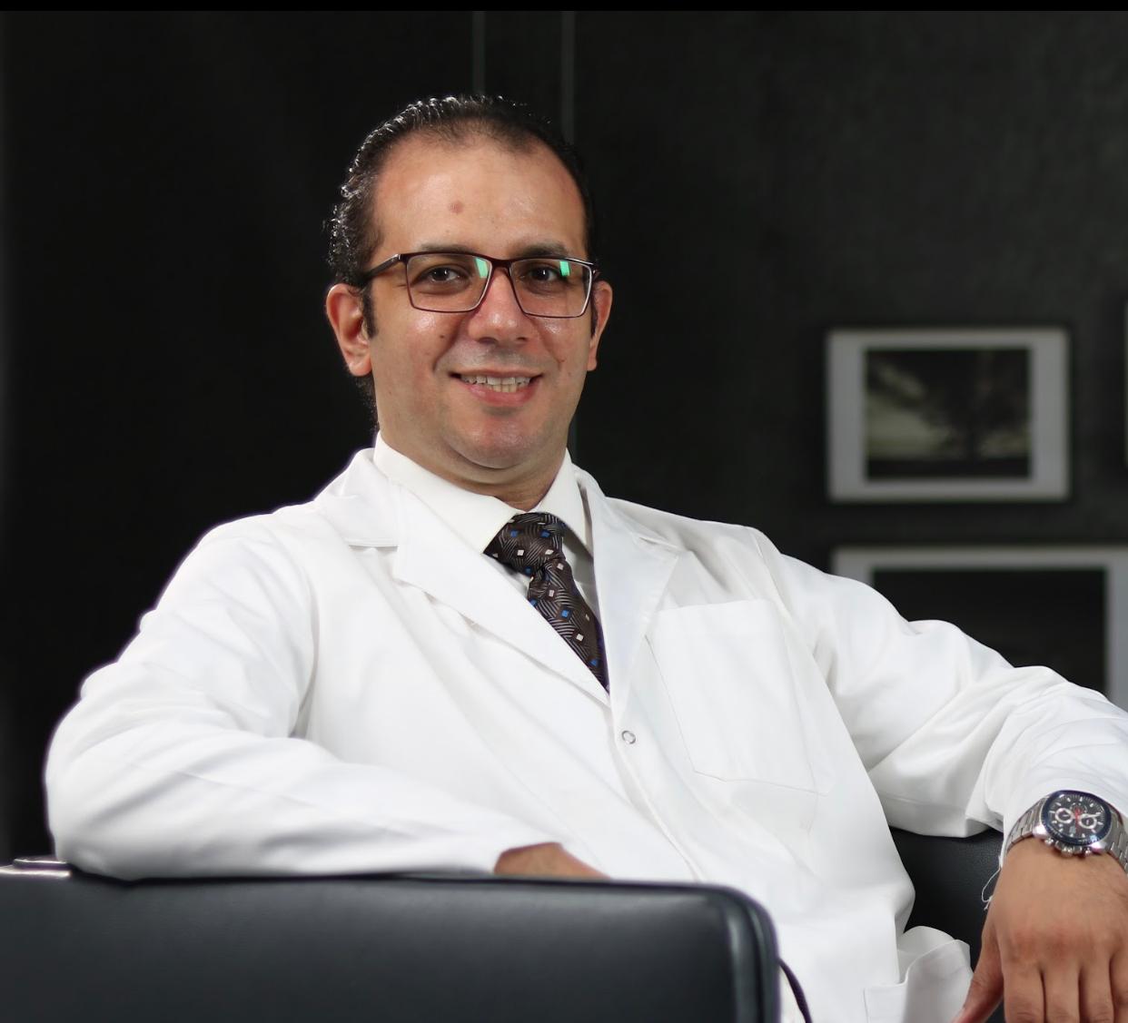د/ احمد ابو النضر دكتوراه جراحة الاوعية الدموية