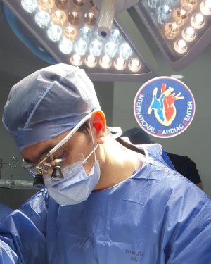 دكتور كريم محمد ماضى إستشارى جراحة القلب والصدر