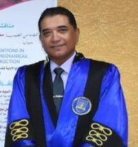 الأستاذ الدكتور سامح مصطفى أستاذ جراحة الأوعية الدموية