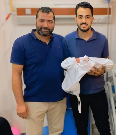 دكتور عزيز  عبدالله عاصي استشاري النساء والتوليد والعقم والحقن المجهري والمناظير