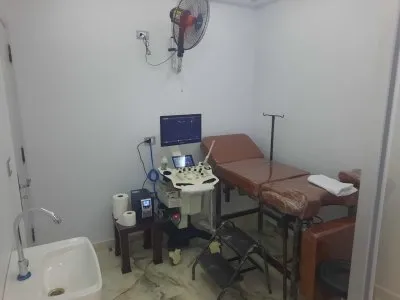 دكتور ايهاب الطيب استشارى امراض النساء و التوليد و الحقن المجهرى