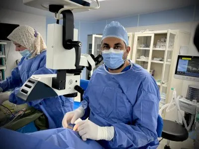 دكتور محمد حامد الاكشر استشاري طب و جراحة العيون