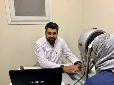 دكتور محمد حامد الاكشر استشاري طب و جراحة العيون