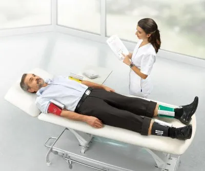 عيادات كير اند كيور  Care And Cure