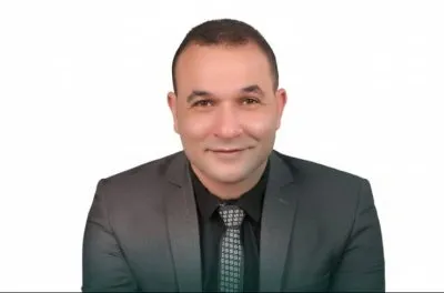 دكتور محمود ربيع حجاج استشاري النساء و التوليد و الحقن المجهري