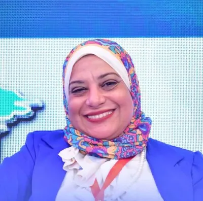 استاذة دكتورة نهال المشد استشاري علاج الأورام والطب النووي