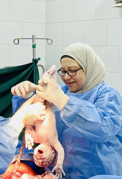 دكتورة سحر محمد داود أخصائي النساء والتوليد والتجميل النسائي