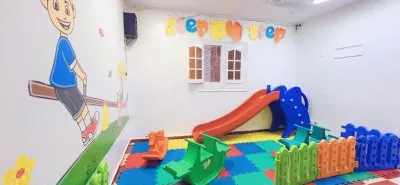 أكاديمية خطوة بخطوة Step by Step الأخصائية فاطمة سالمان