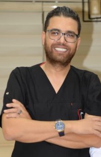 المركز التخصصى لطب الأسنان دكتور يسرى محمود الصفتى طبيب وجراح الفم والأسنان