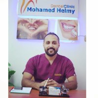 دكتور محمد حلمى زكى اخصائى طب و جراحة الفم و الاسنان
