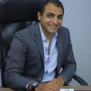 دكتور احمد المغربى استشارى امراض الجلدية و التناسلية و التجميل