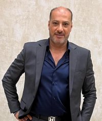 دكتور أحمد محمد خميس  إستشاري جراحة العظام والكسور