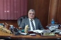 الاستاذ الدكتور علاء محمد النجار أستاذ جراحة المخ والأعصاب و العمود الفقري