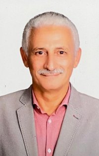 الاستاذ الدكتور مصطفى شاهين أستاذ الأمراض الصدرية