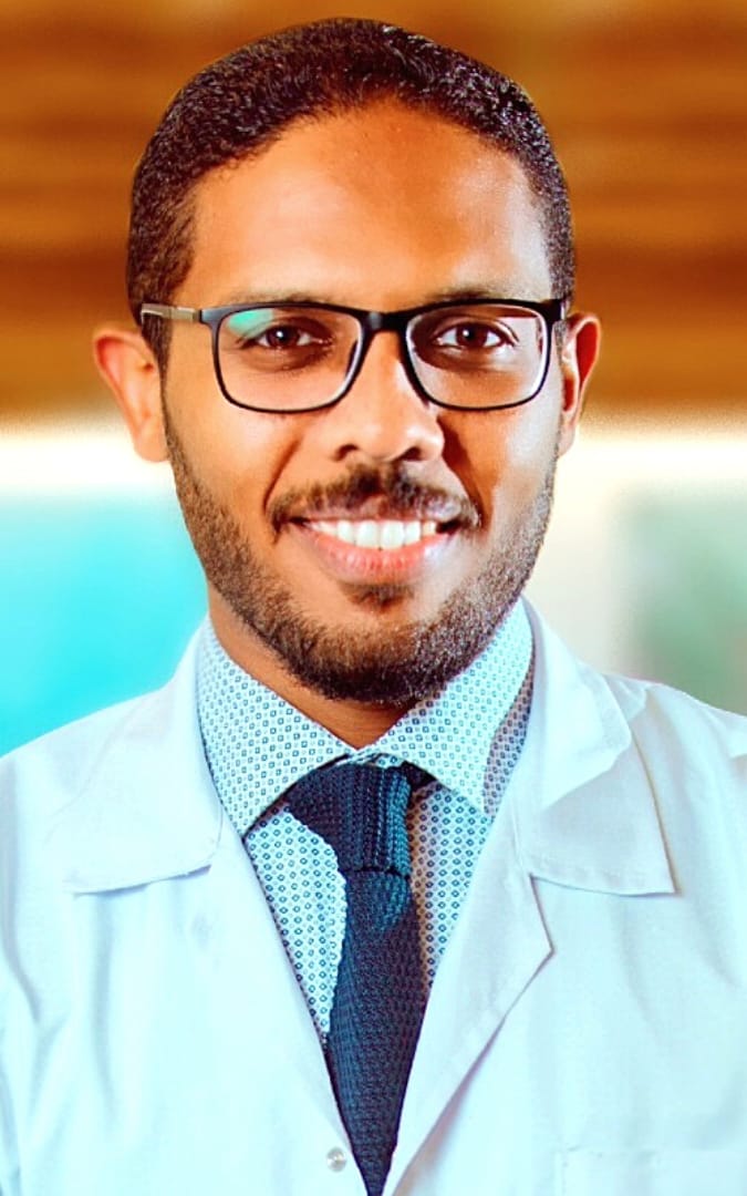دكتور احمد عبد الحميد عثمان دكتوراه امراض الباطنة والغدد الصماء