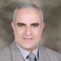 أستاذ دكتور سمير علي الشيخ أستاذ أمراض باطنة وسكر وغدد صماء