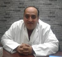 دكتور احمد بدر إستشاري جراحة الفم والأسنان