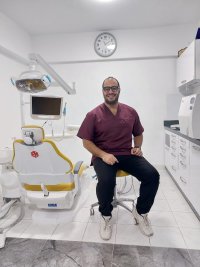 دكتور مارك ممدوح موريس لطب الاسنان