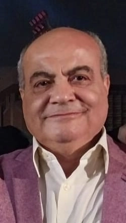 دكتور عصام محمد بيومى هلال أستاذ باطنة وجهاز هضمى