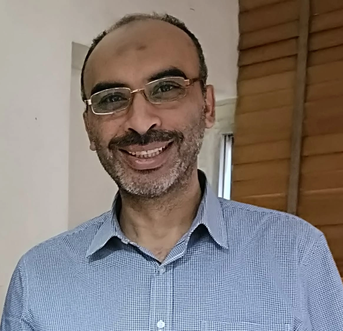 دكتور محمد عبد الحميد دكتوراه تخاطب وتربية خاصة