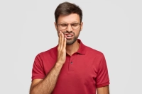 اخطرعادات يومية سيئة بشكل غير طبيعى تدمر الاسنان 