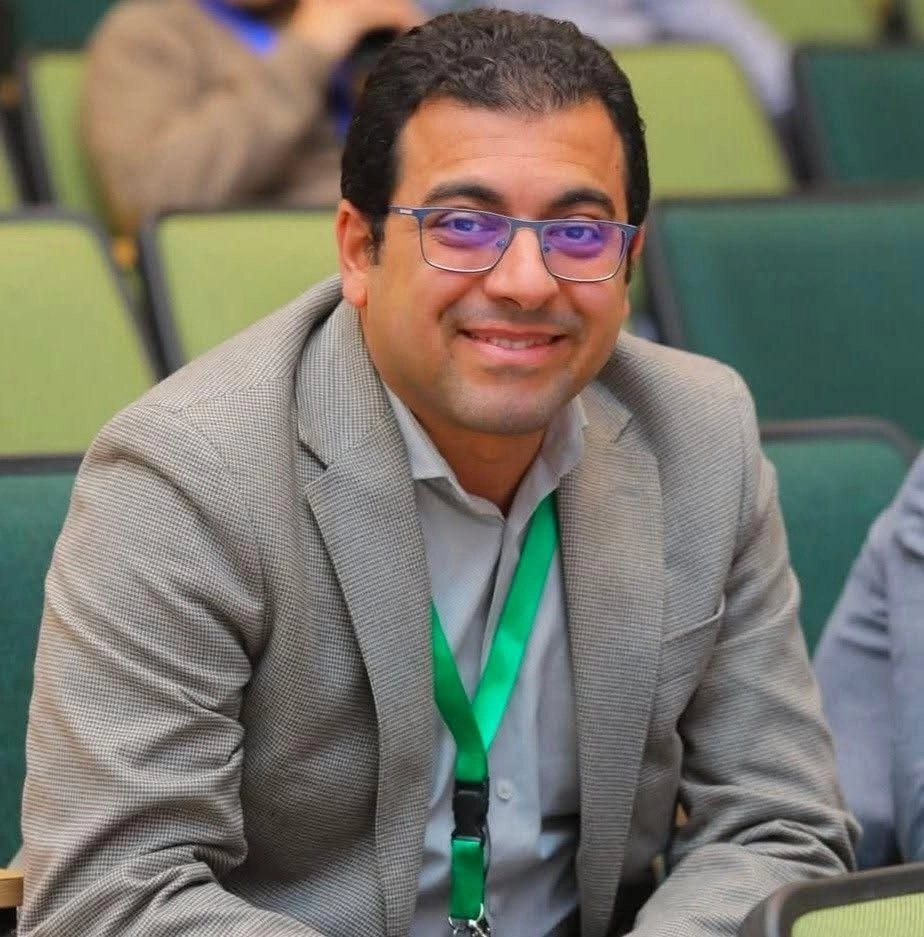 Dr Ahmed Saeed PhD in Neurosurgery and Spine Surgery
