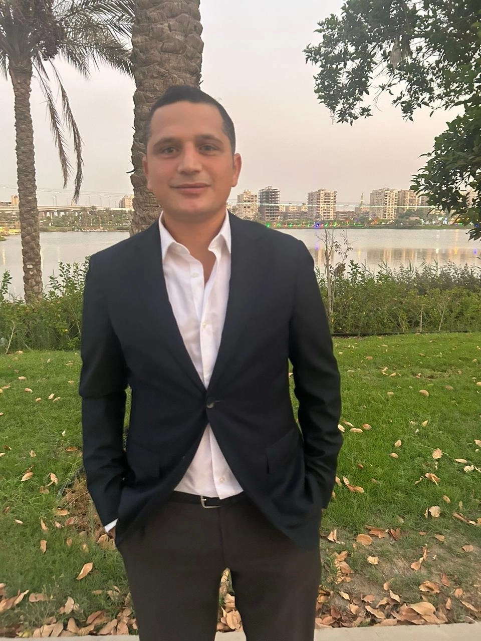 دكتور احمد صالح الشيمى استشارى جلدية وتناسلية