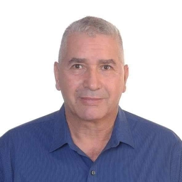 دكتور مصطفى الشافعى استشارى جراحة الفم والاسنان