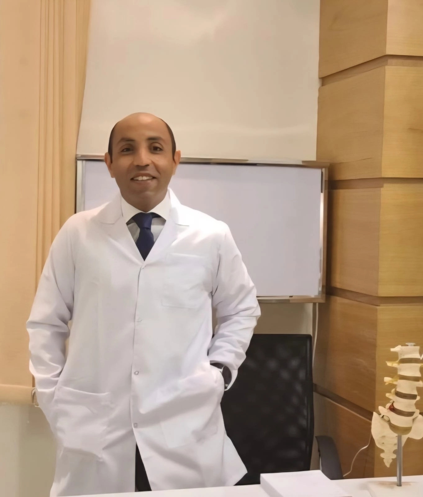 دكتور حسام فاروق الصباغ استشارى الجراحة العامة