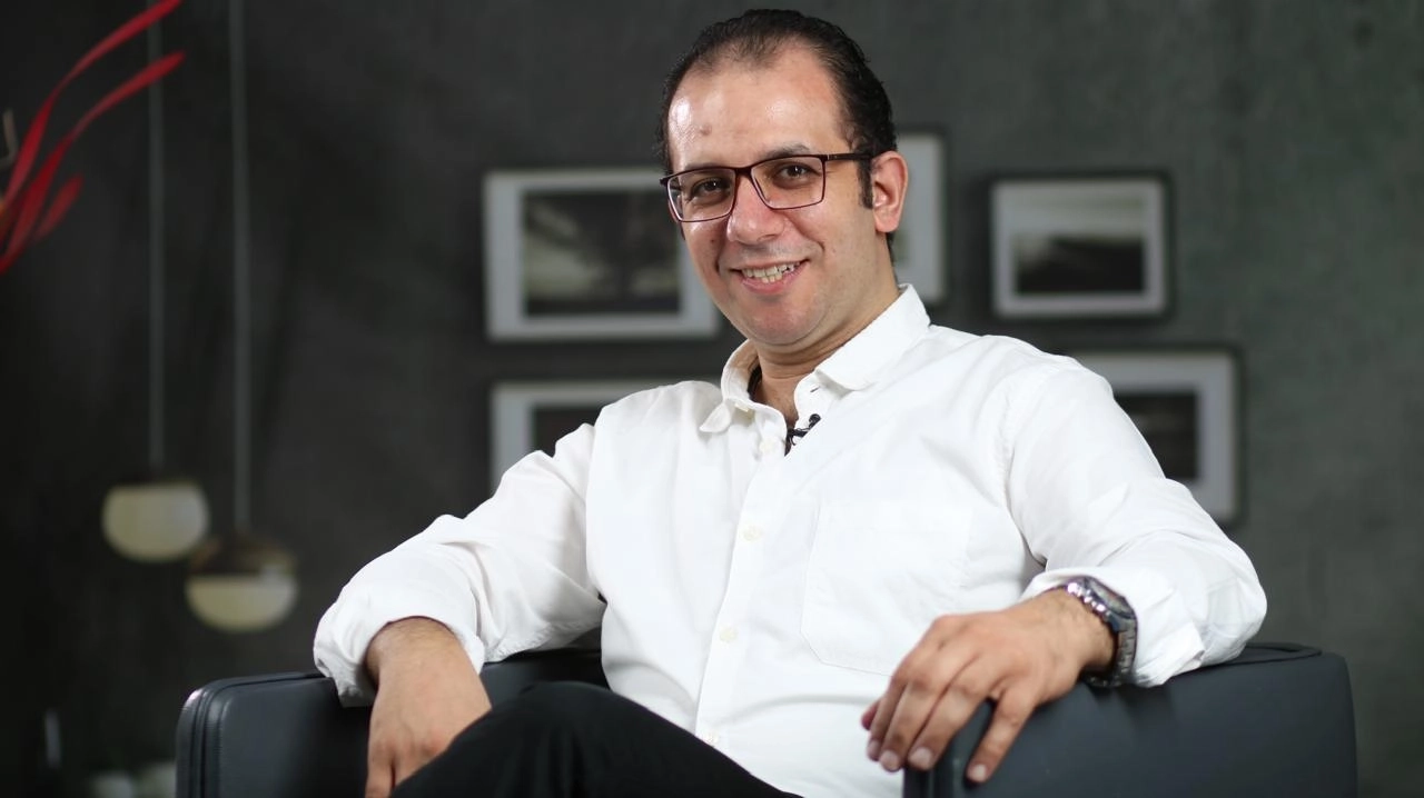 دكتور احمد ابو النضر دكتوراه جراحة اوعية دموية