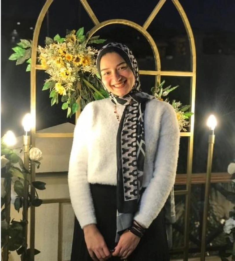 د تقى ايمن أخصائى علاج طبيعى تكنو كلينك