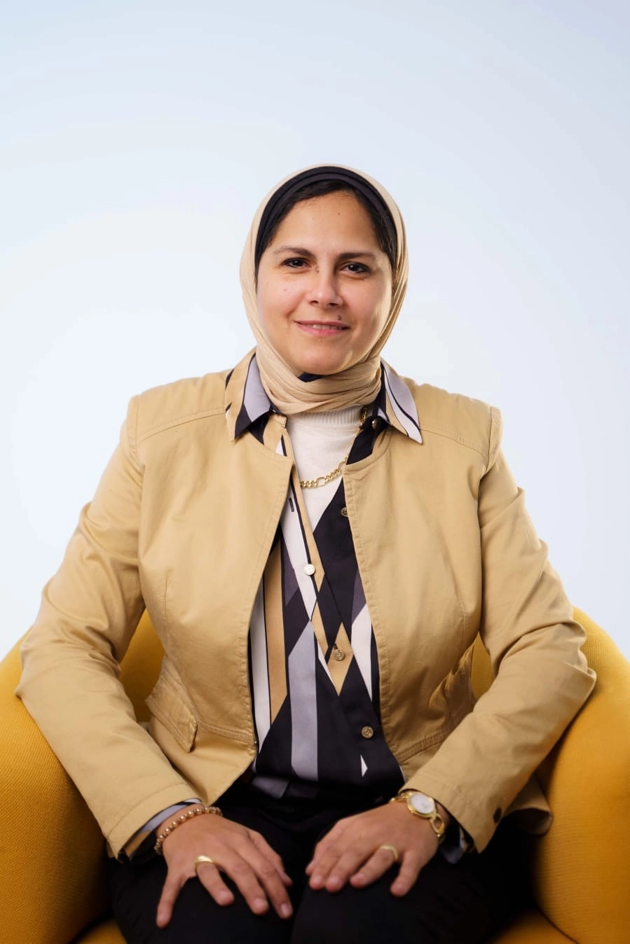 دكتورة مرفت شتا إستشارى تأهيل عضلات الحوض