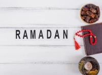 ما لا يفسد الصوم لكنه ينقص أجر الصائم ومبطلات الصيام عند الرجل والمرأة 