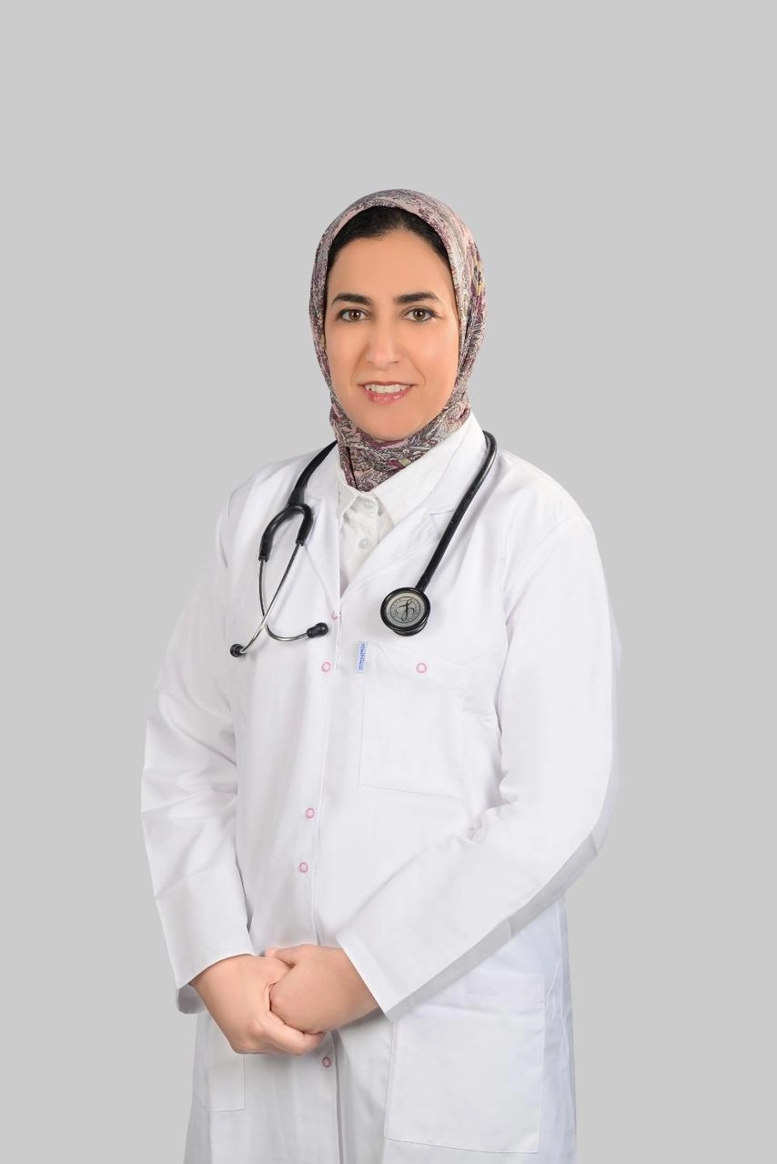 دكتورة سارة مدحت نوار إستشارى ومدرس أمراض الدم