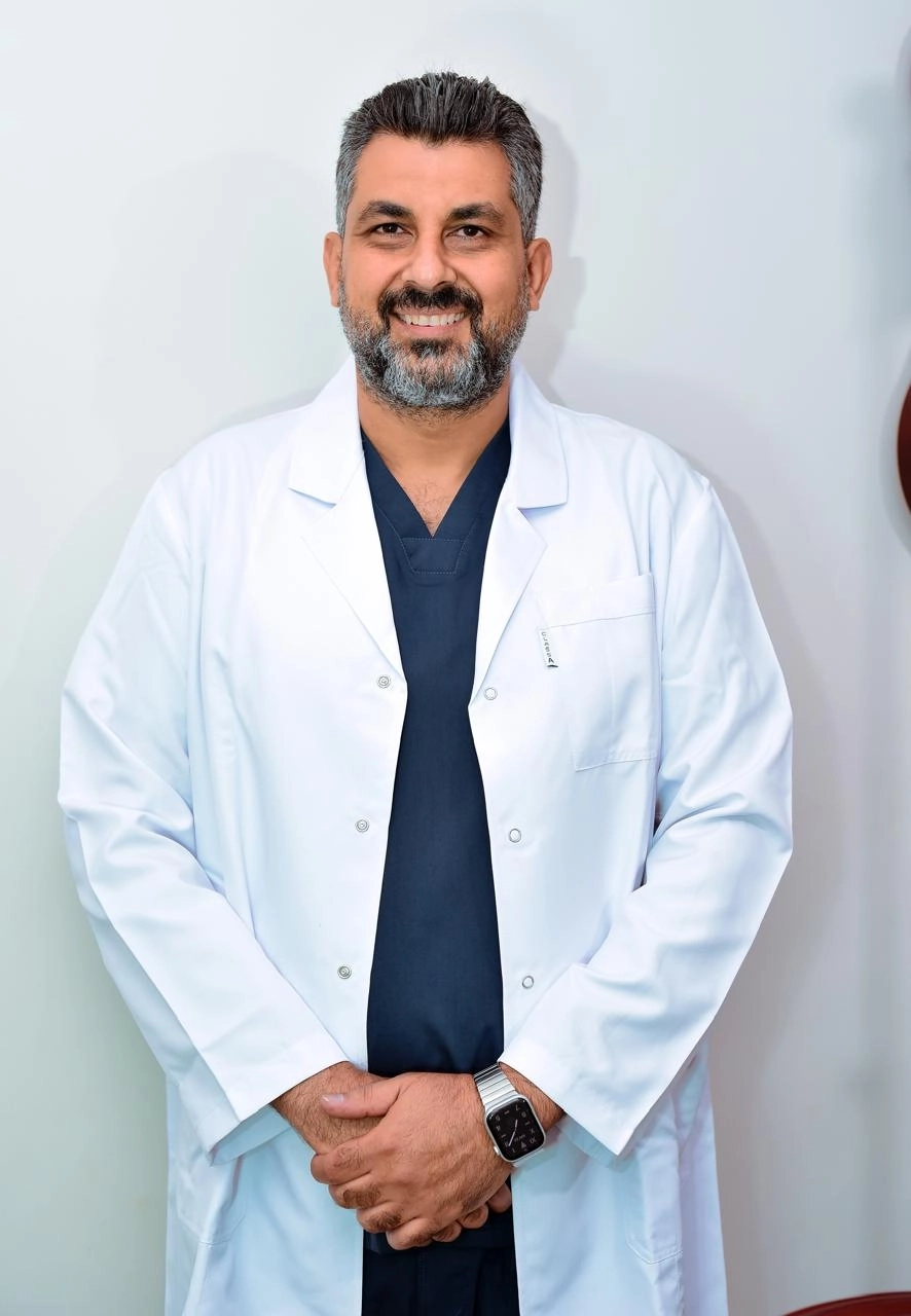 Dr. Mohamed Hamed Al-Akshar, Consultant Ophthalmologist