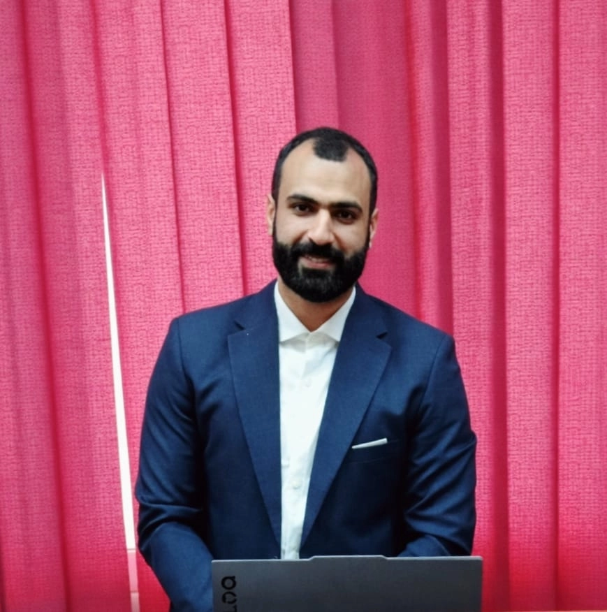 دكتور حسين السعيد المسلمانى أخصائى نساء وتوليد
