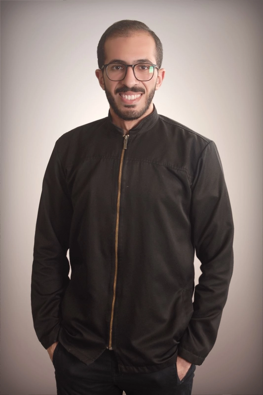 دكتور محمد ياسر شوكت أخصائى تجميل الفم والاسنان