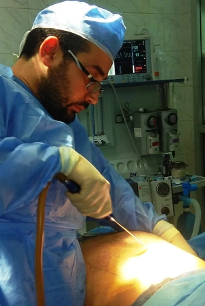 د. احمد فوزي السيد استشاري جراحة تجميل وحروق