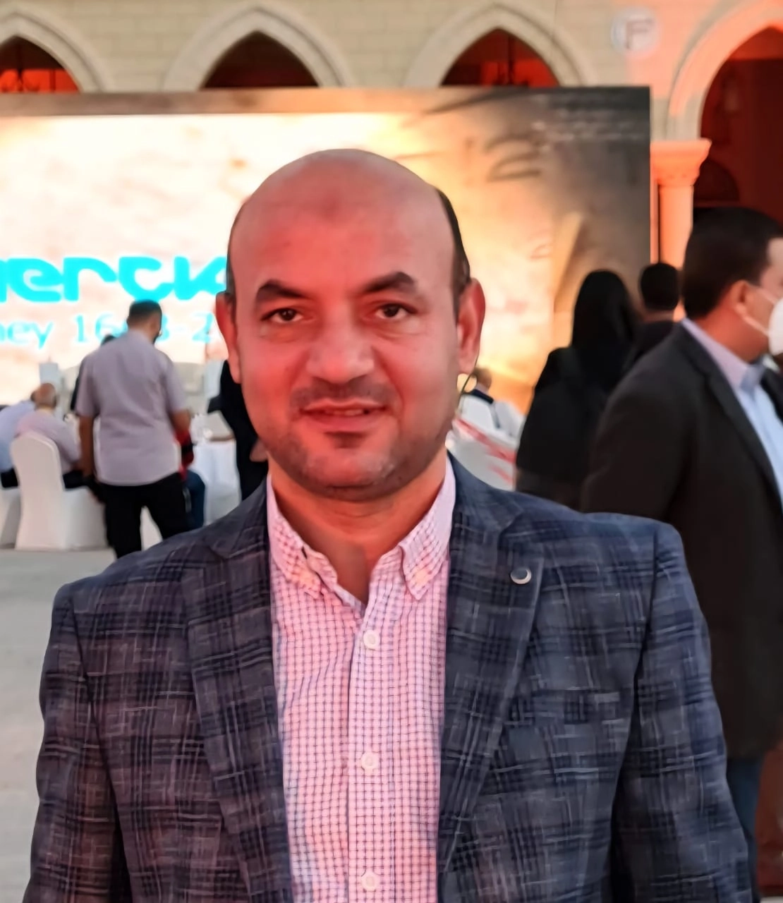د. خالد العربي استشاري أمراض الباطنة والقلب والسكر