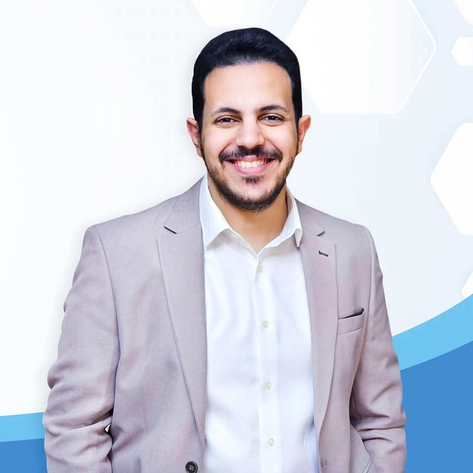 د محمد الأنور اخصائى جراحة العظام و المفاصل والعمود الفقرى