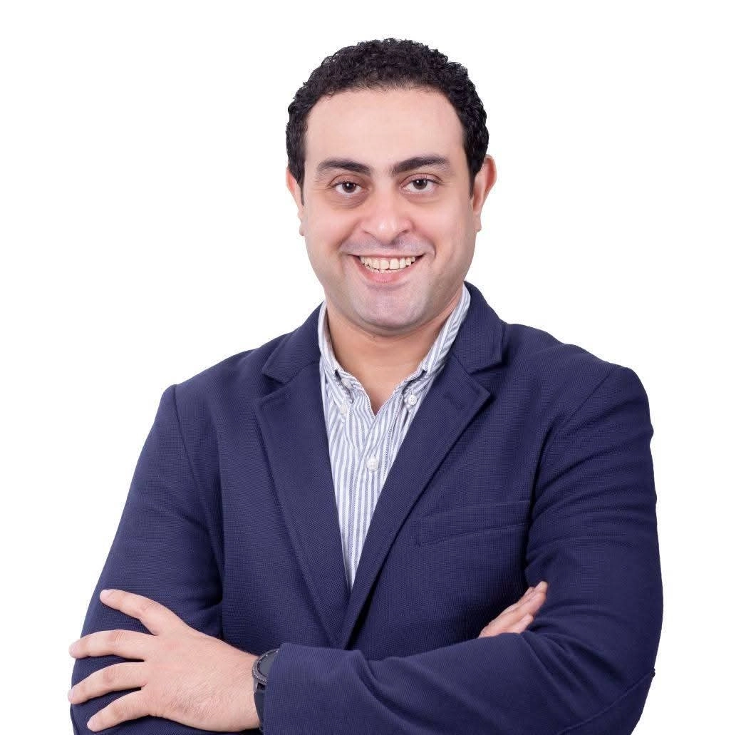 Dr. Mohamed Essam, Consultant General