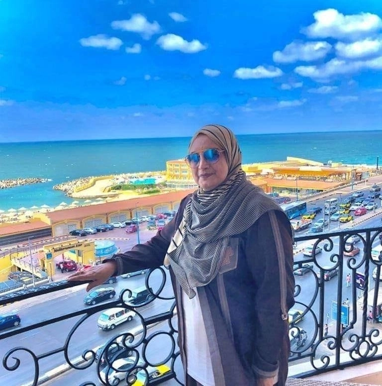Dr Wafaa AlKhawli Consultant in Obstetrics Gynecology and IVF