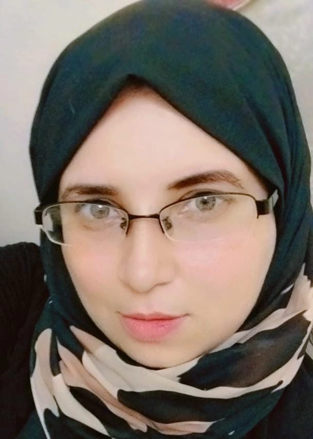 الأخصائية جليلة سلومة أخصائية التربية الخاصة