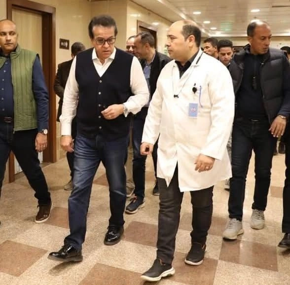 دكتور محمد إبراهيم شبل استشاري باطنة وحميات و جهاز هضمي