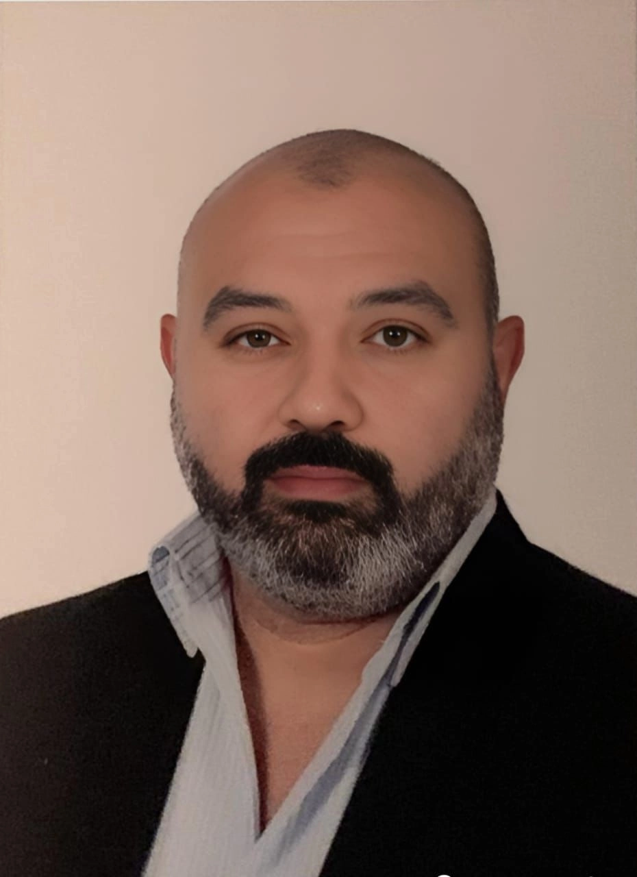 دكتور وليد عباس كامل أستاذ جراحة القلب