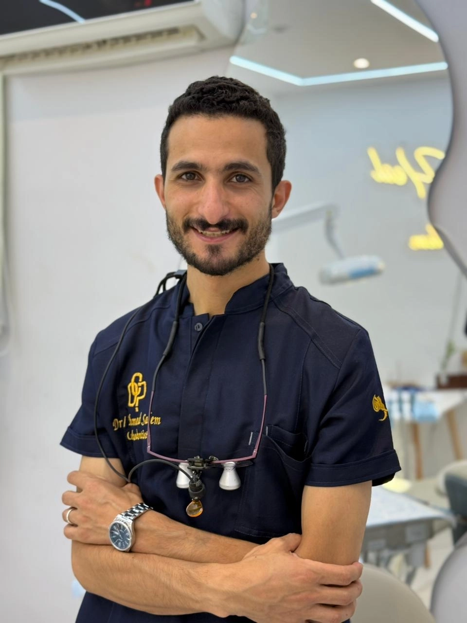 دكتور احمد سالم اخصائى تقويم و تجميل الاسنان