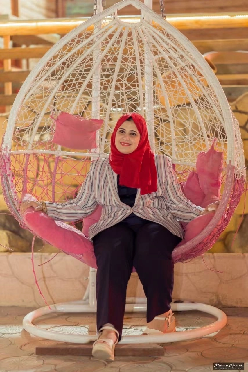 دكتورة آية نصر طبيبة أمراض التخاطب واللغة