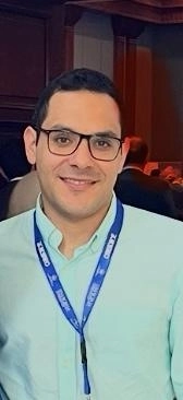 دكتور الحسن محمد ايمن عبد المنعم استشارى باطنة